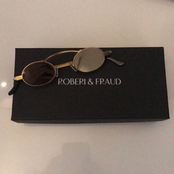 Roberi & Fraud Gold Doris 2.0 sunglasses - Picture 2 of 4